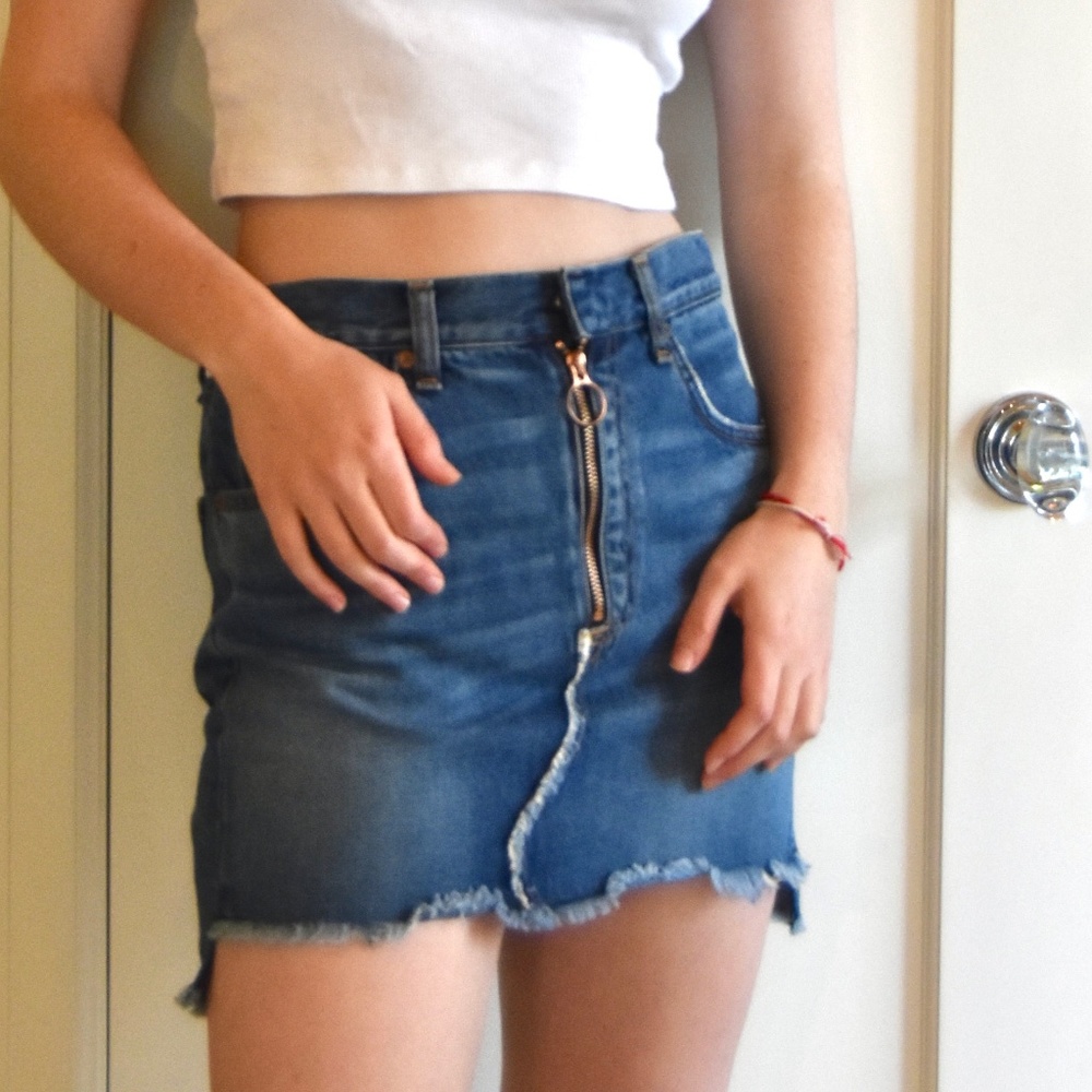 Rag & Bone x Revolve O-Ring Skirt in Otto